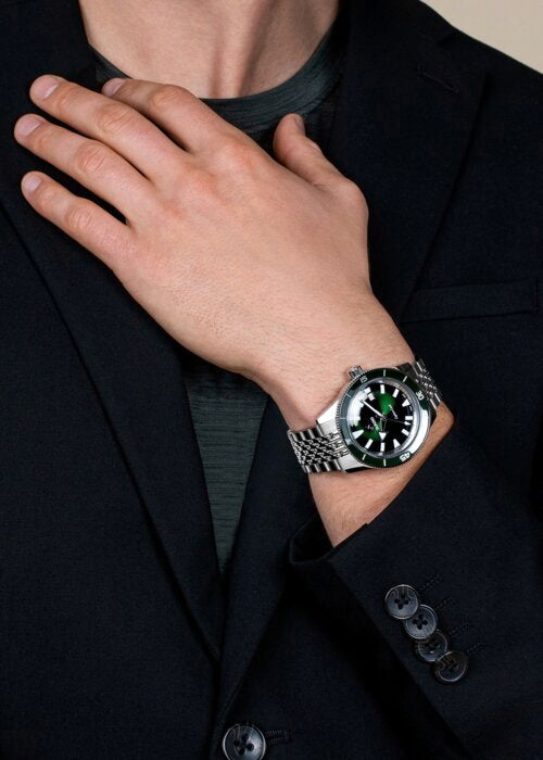 Captain Cook Automatic - R32505318