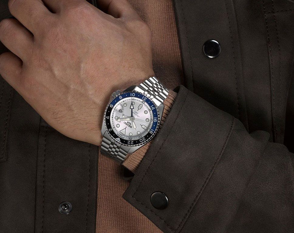 Seiko 5 Sports SKX GMT Sky Blue, Silver Cloud - SSK033K1