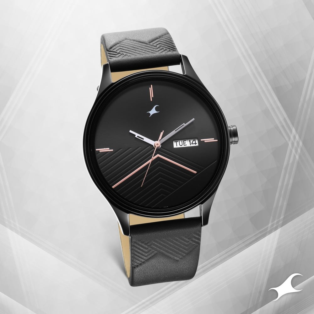 Fastrack Style Up Black Dial Leather Strap Watch for Guys NT3247NL01