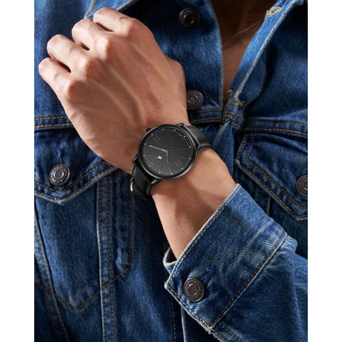 Fastrack Stunners X Quartz Analog Black Dial Leather Strap Watch For Guys 38159NL01