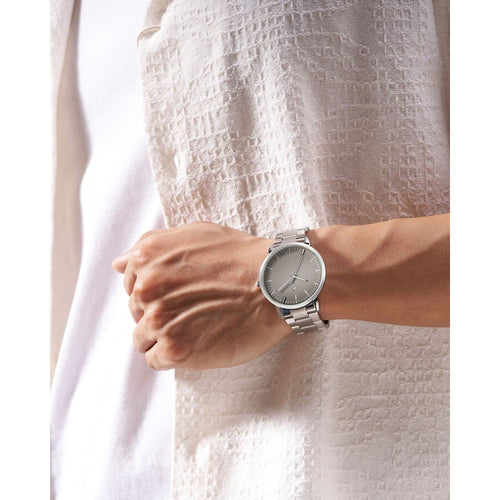 Fastrack Stunners X Quartz Analog Beige Dial Stainless Steel Strap Watch For Guys NU38159SM01