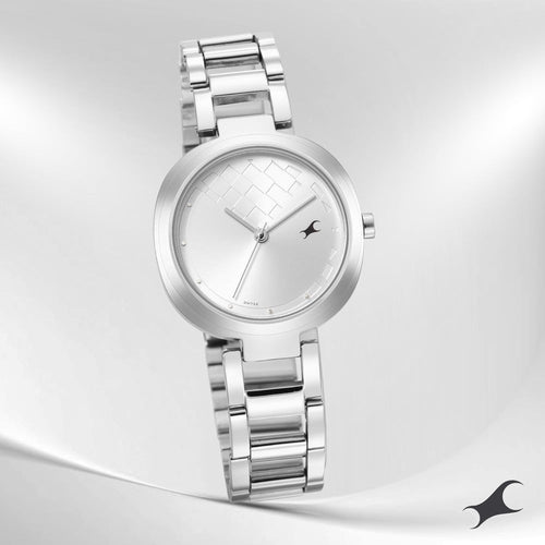 Fastrack Stunners Quartz Analog Silver Dial Stainless Steel Strap Watch for Girls NT6247SM02