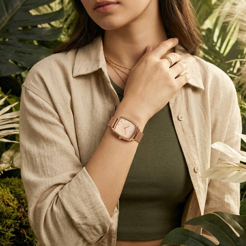 Fastrack Wild Quartz Analog Peach Dial Rose Gold Stainless Steel Strap Watch For Girls 6321WM03