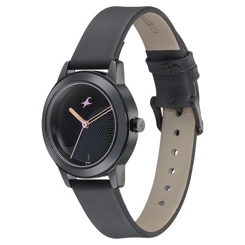 Fastrack Pulse Quartz Analog Black Dial Leather Strap Watch for Girls NU68008NL01