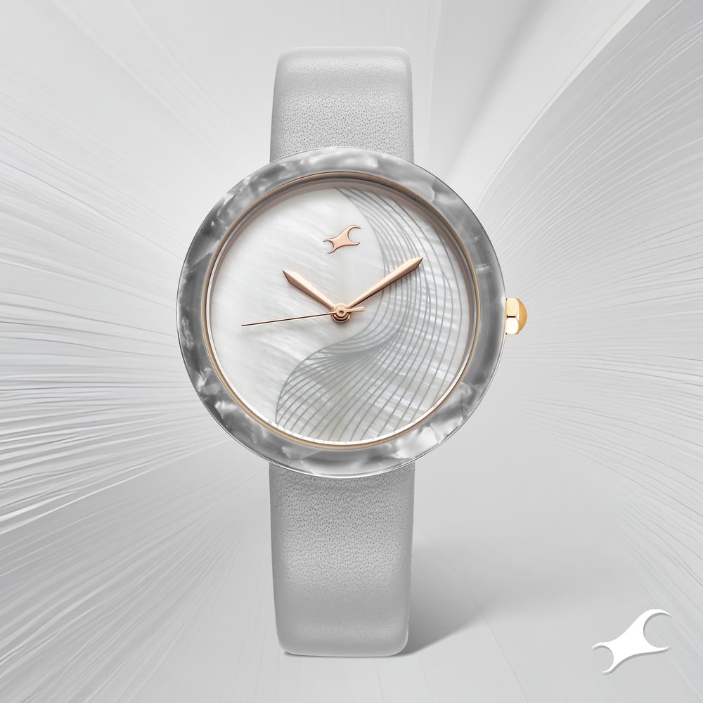 Fastrack Younique Quartz Analog Mother Of Pearl Dial LeatherStrap Watch For Girls 68035KL03