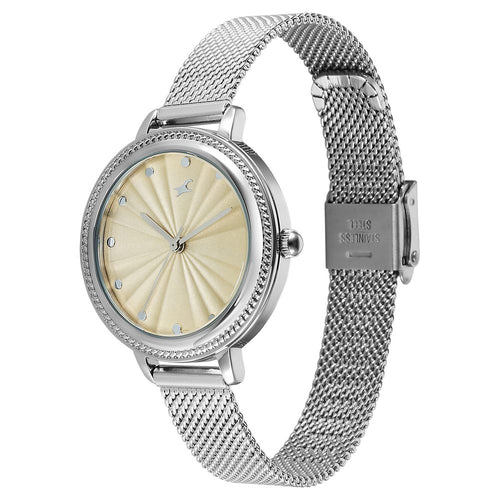 Fastrack Stunners X Quartz Analog Ivory Dial Stainless Steel Strap Watch For Girls NU68048SM02