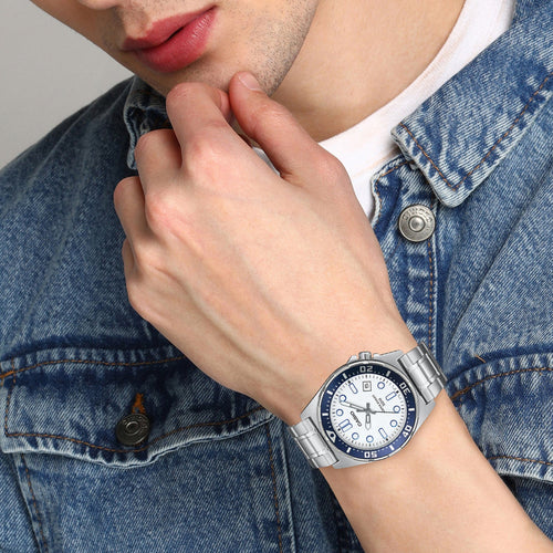 Enticer Men Quartz White Dial Analog Stainless Steel Watch A2379