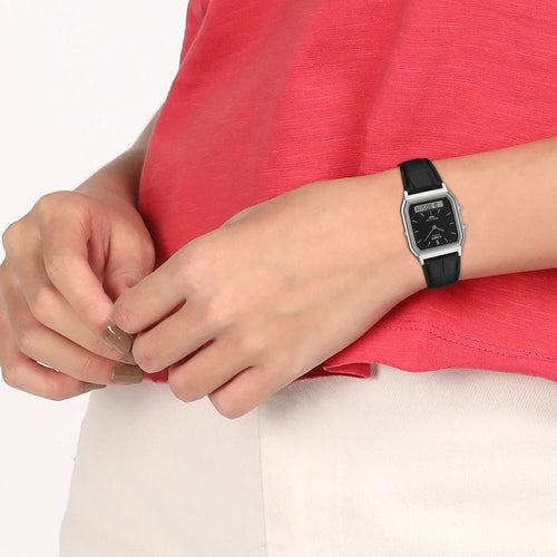 Vintage Unisex Quartz Black Dial Analog-Digital Leather Watch AQ-230EL-1A D416