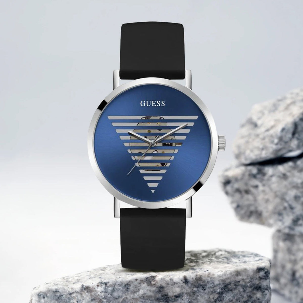 Idol Men Quartz Blue Dial Analog Silicone Watch GW0503G2