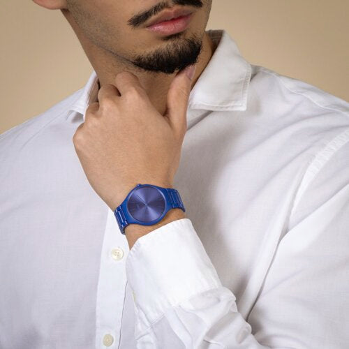 True Round Thinline Les Couleurs™ Le Corbusier Spectacular ultramarine 4320K - R27092622