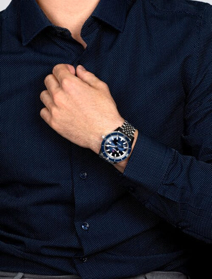 Captain Cook Automatic - R32505203