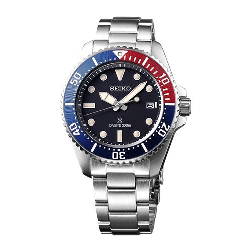 Seiko Prospex Solar Diver's in Blue-Red-Blue - SNE595P1