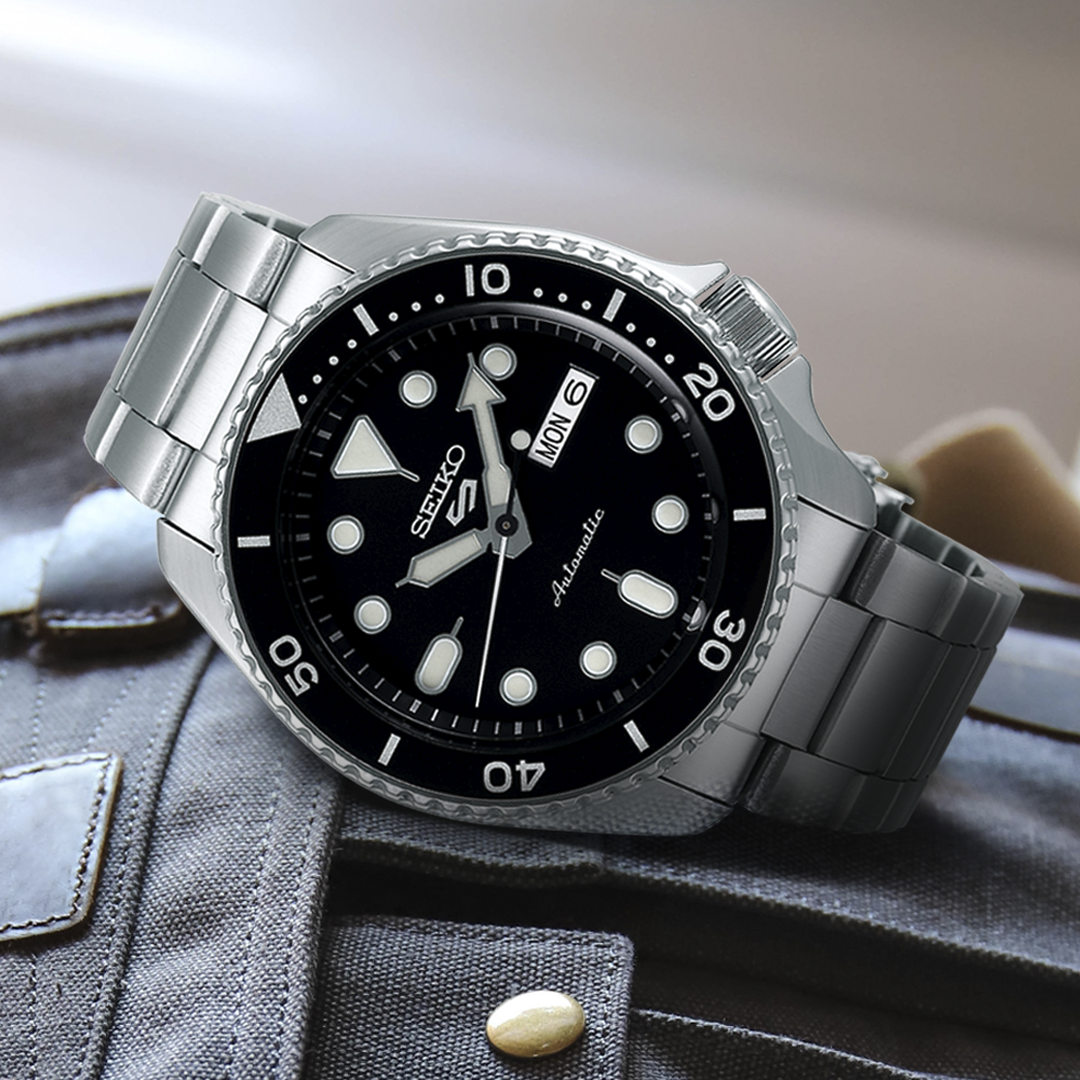 Seiko Mens NEW 5 SPORTS Watch SRPD55K1