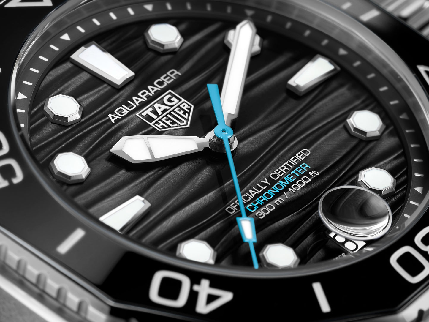 TAG HEUER AQUARACER PROFESSIONAL 300 DATE WBP5110.BA0013 42 mm