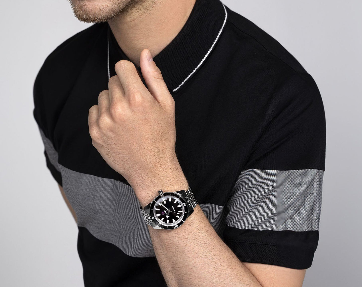 Captain Cook Automatic - R32505153