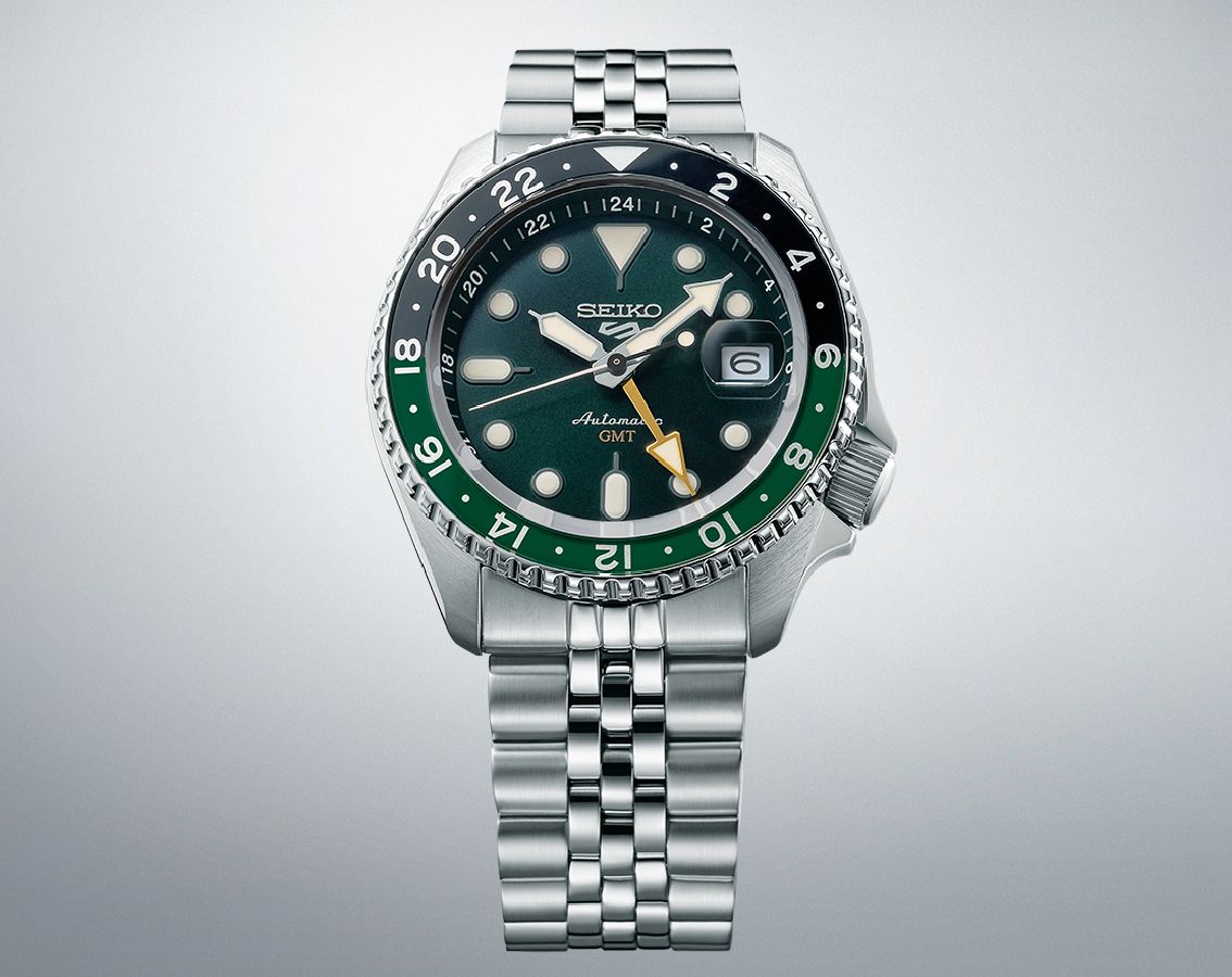 Seiko  5 Sports Men Automatic Green Dial Analog Stainless Steel Watch SSK035K1